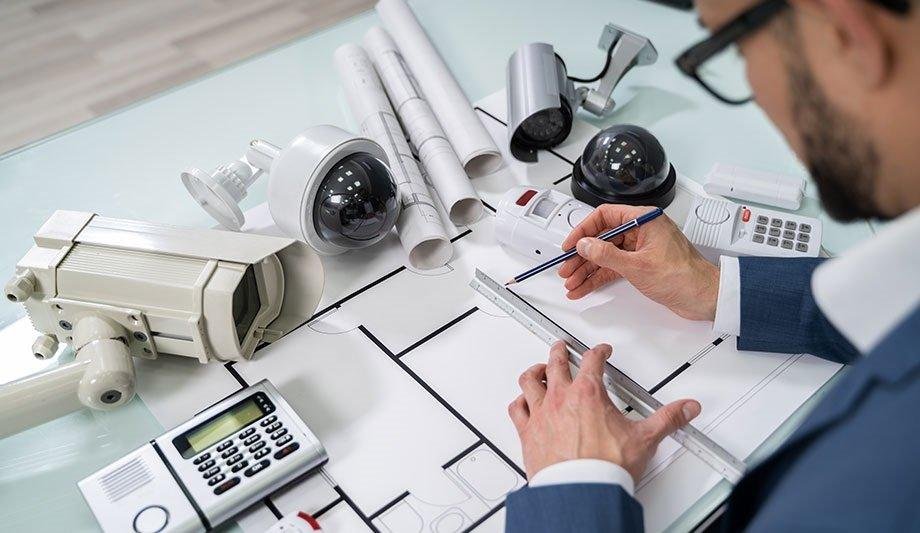 how-security-systems-benefit-larger-enterprise-920x533